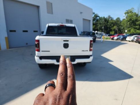 Used 2020 RAM 1500 Big Horn AWD/4WD image 11