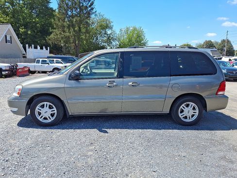 Used 2004 Ford Freestar SEL image 4