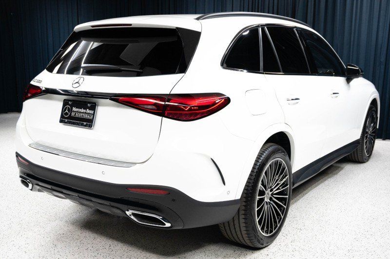 Certified 2026 Mercedes-Benz GLC 300 image 5
