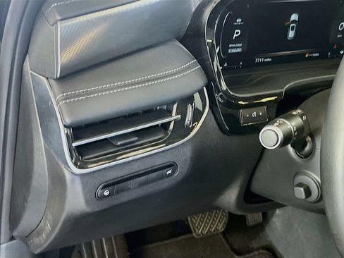 Used 2025 INFINITI QX60 Luxe FWD image 10