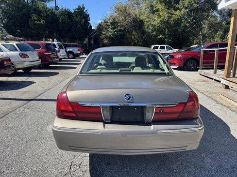Used 2004 Mercury Grand Marquis GS image 4