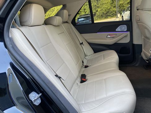 Used 2020 Mercedes-Benz GLE 450 4MATIC image 37