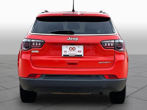 Used 2021 Jeep Compass Sport image 6