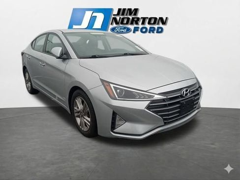 Used 2020 Hyundai Elantra SEL image 1