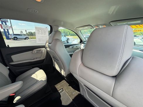 Used 2011 Chevrolet Traverse LTZ FWD image 24