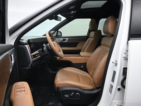 Used 2024 Hyundai Santa Fe Limited FWD image 24