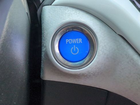 Used 2020 Chevrolet Bolt LT FWD image 16