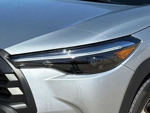 New 2026 Toyota Corolla Cross XLE image 4