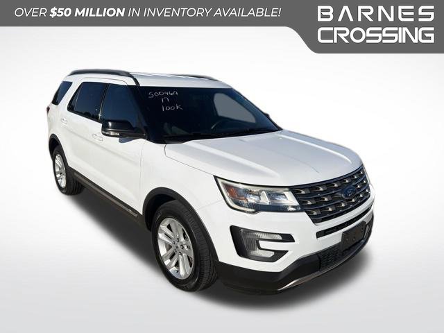Used 2017 Ford Explorer XLT FWD image 1