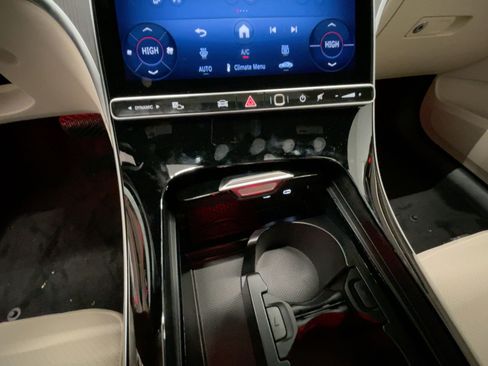 New 2026 Mercedes-Benz C 300 4MATIC Sedan image 22