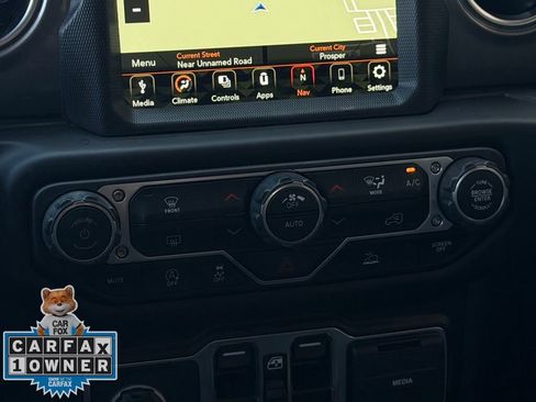 Used 2023 Jeep Gladiator Overland w/ Trailer Tow Package AWD/4WD image 17