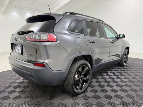 Used 2020 Jeep Cherokee Latitude Plus FWD image 7