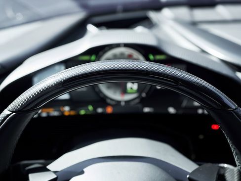 Used 2022 Ferrari SF90 Stradale image 60