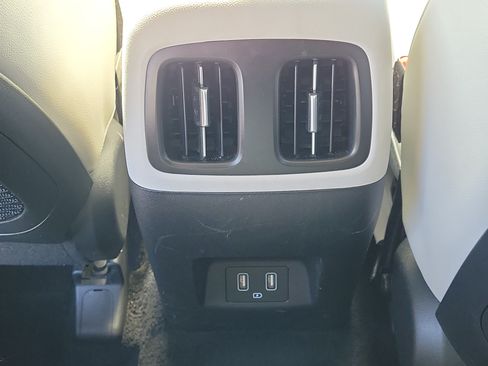 Used 2024 Hyundai Tucson Limited FWD image 12