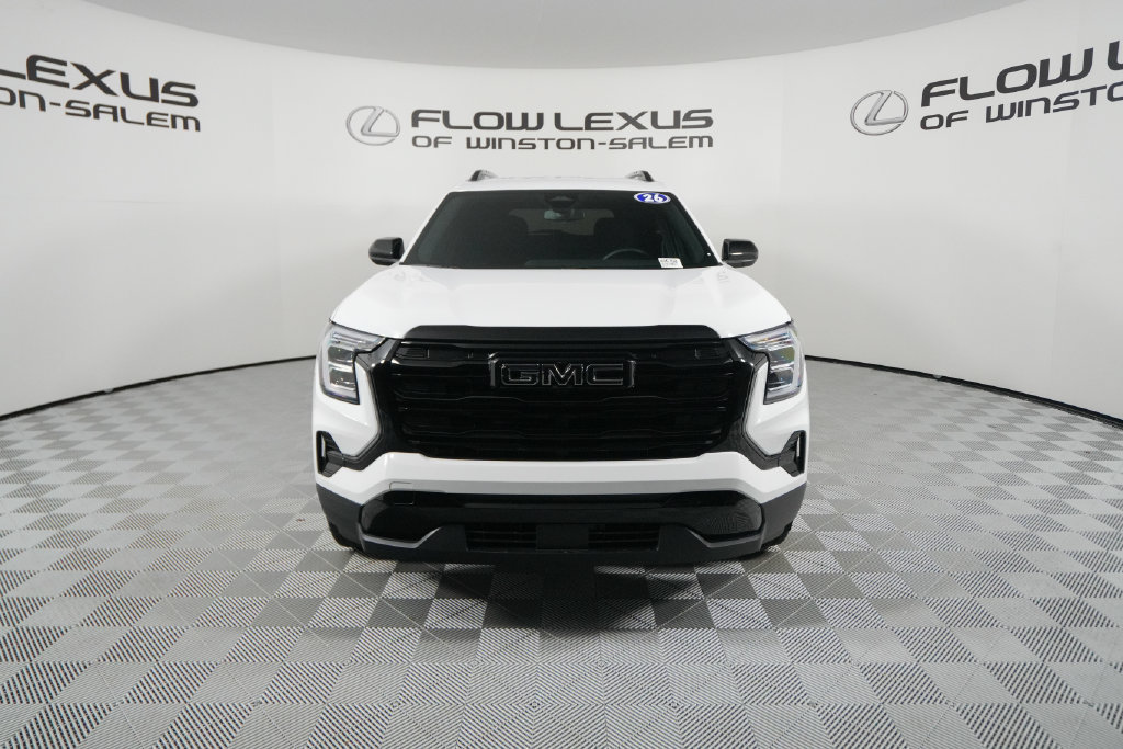 Used 2026 GMC Terrain Elevation w/ Elevation Premium Package FWD image 2