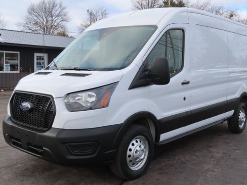 Used 2024 Ford Transit 250 148 Medium Roof Extended AWD image 10