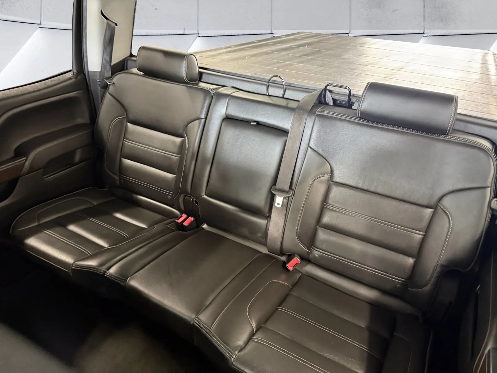 Used 2018 GMC Sierra 2500 Denali w/ Snow Plow Prep Package AWD/4WD image 17