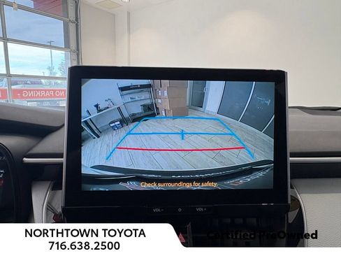 Used 2025 Toyota Corolla SE w/ SE Premium Package FWD image 30