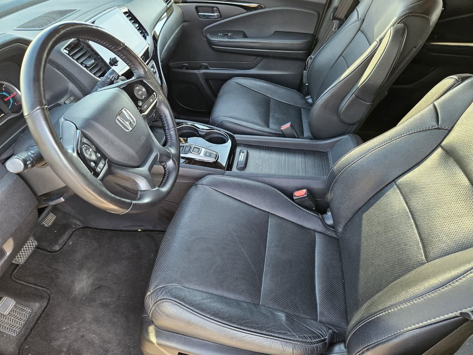 Used 2019 Honda Pilot Elite image 2