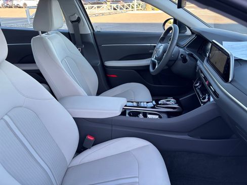 Used 2023 Hyundai Sonata SEL w/ Convenience Package image 19