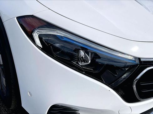 Certified 2023 Mercedes-Benz EQB 300 4MATIC image 28