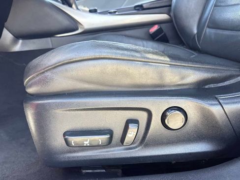 Used 2015 Lexus IS 250 RWD image 7
