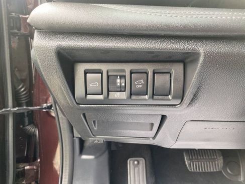 Used 2023 Subaru Outback Limited image 14