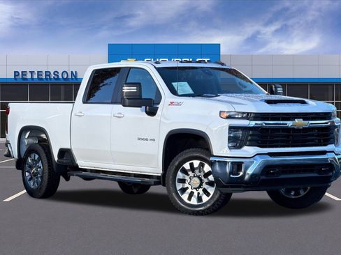 Certified 2024 Chevrolet Silverado 3500 LT w/ Convenience Package image 2