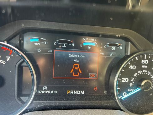 Used 2019 Ford F150 Lariat image 10