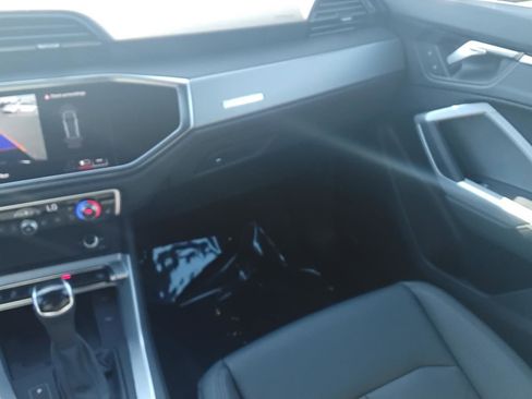 Certified 2025 Audi Q3 2.0T Premium w/ Convenience Package image 23