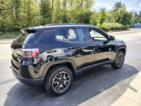 Certified 2024 Jeep Compass Trailhawk w/ Trailhawk Convenience Group image 5