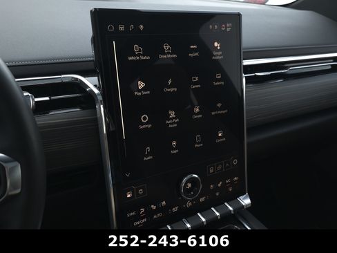 Used 2026 GMC Sierra EV Denali AWD/4WD image 17