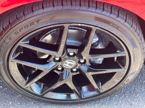 Used 2024 Honda Civic Sport image 12