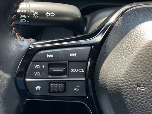 Certified 2025 Honda HR-V Sport image 15