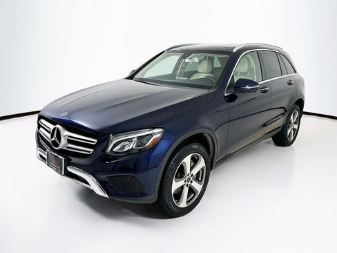 Certified 2019 Mercedes-Benz GLC 300 4MATIC image 3
