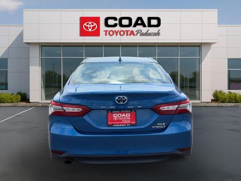 Used 2020 Toyota Camry XLE FWD image 4
