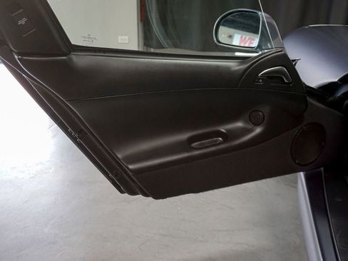 Used 2000 Dodge Viper GTS image 18