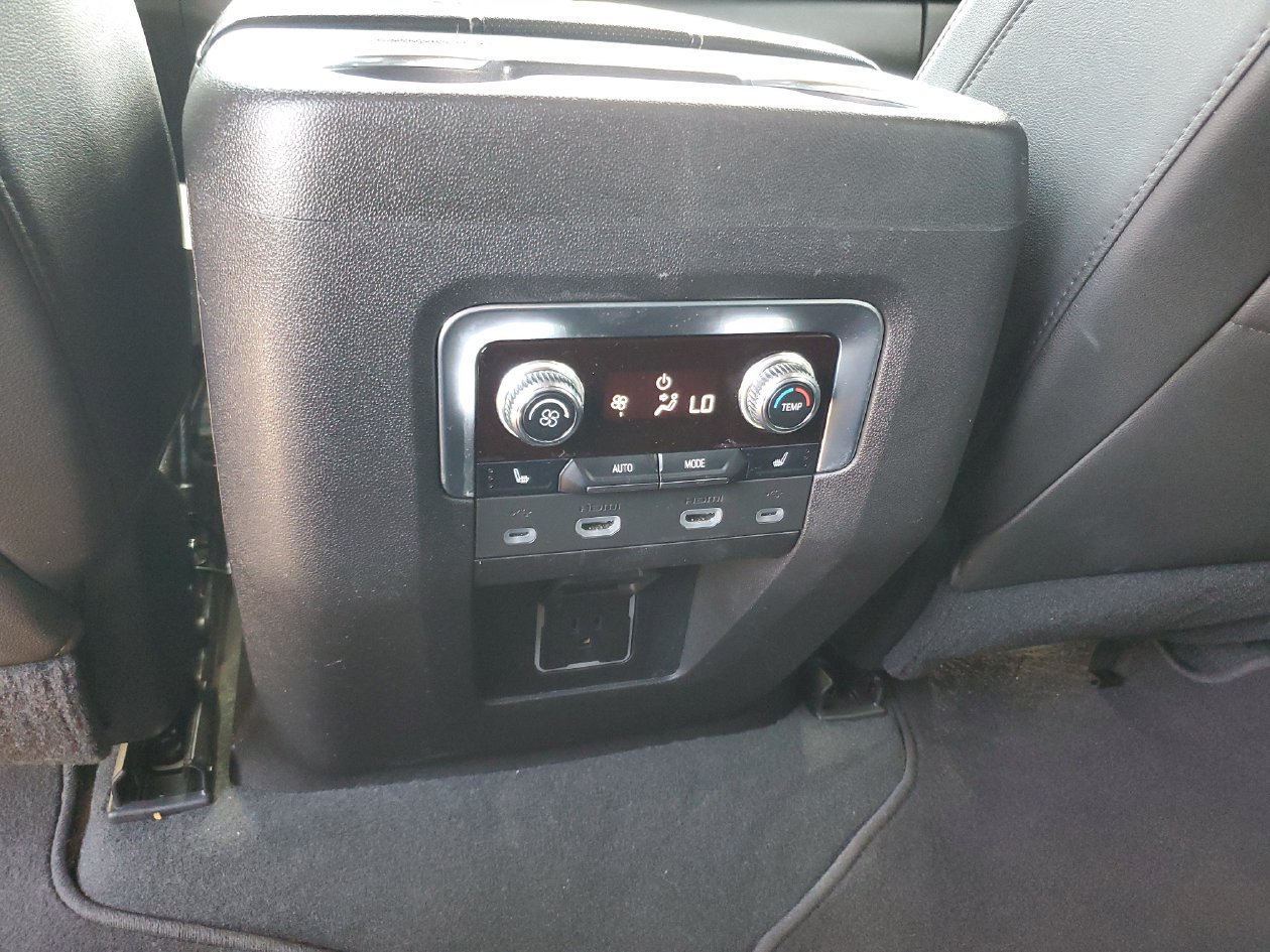 Used 2021 GMC Yukon SLT w/ SLT Luxury Plus Package RWD image 15