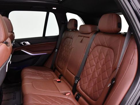 Used 2024 BMW X5 xDrive40i w/ M Sport Package image 21