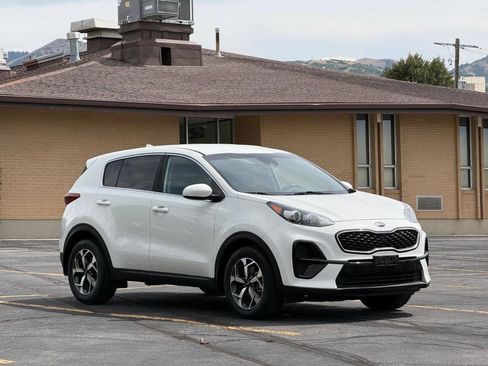 Used 2020 Kia Sportage LX FWD image 7
