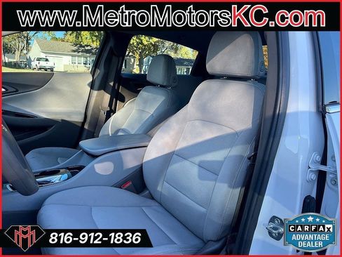Used 2021 Chevrolet Malibu LS FWD image 19