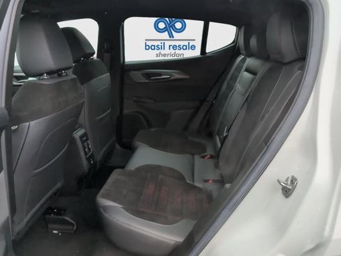 Used 2024 Alfa Romeo Tonale Veloce image 24