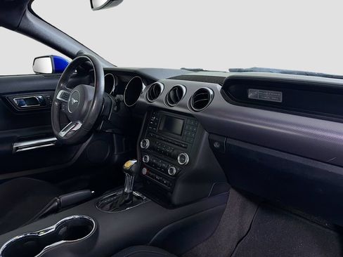 Used 2015 Ford Mustang GT RWD image 28