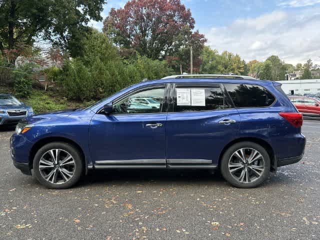 Used 2018 Nissan Pathfinder Platinum AWD/4WD image 2