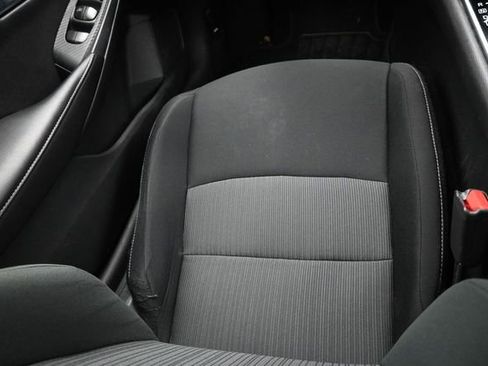 Used 2025 Nissan Sentra SV FWD image 8