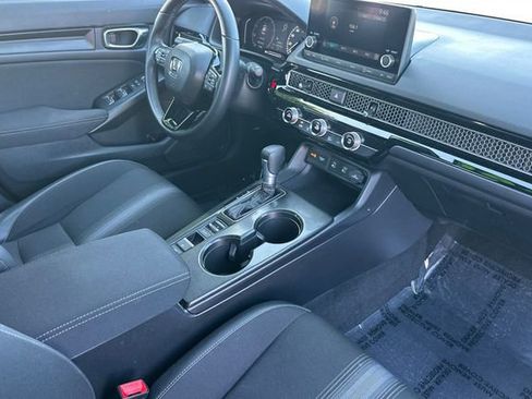 Used 2025 Honda Civic Sport image 17