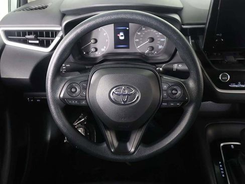 Used 2023 Toyota Corolla LE FWD image 31