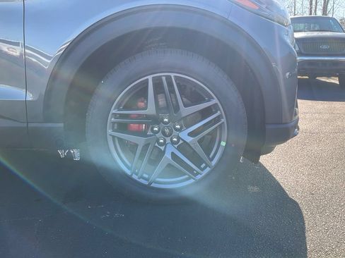 New 2026 Ford Explorer ST-Line w/ ST-Line Street Pack RWD image 10