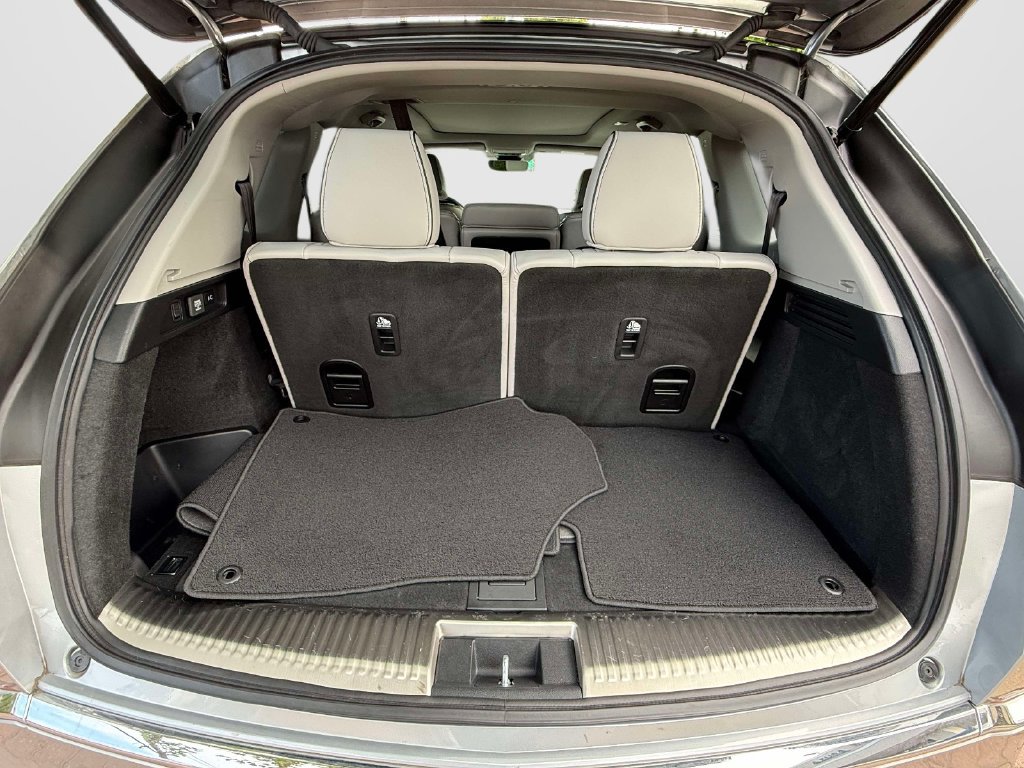Certified 2023 Acura MDX w/ Advance Package AWD/4WD image 9