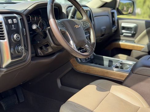 Used 2016 Chevrolet Silverado 1500 LTZ w/ Sport Package AWD/4WD image 28